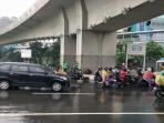 Bagi Pengguna Sepeda Motor yang Berteduh Sembarangan di Jakarta Akan Kena Denda 250 Ribu, Ini Aturannya