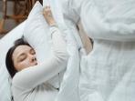 Hobi Tidur Menyamping Ternyata Memiliki Efek Buruk Jika Terus Dilakukan