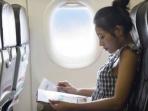 Tak Perlu Panik, Ini 3 Tips Simpel Mengatasi Rasa Takut Naik Pesawat