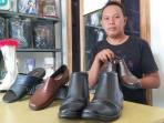 Intip Industri Kerajinan Sepatu Kulit dari Tegal, Produknya Nyaman dan Kuat