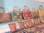 Inilah Cara Membuat Kerajinan Tas Anyaman Pandan Purun Khas Tidung