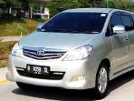 Sedang Cari Mobil Bekas? Cek Nih Toyota Innova Keluaran Pertama Kali 2004