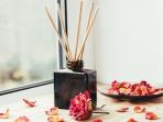Bisa Jadi Bisnis Menggiurkan, Yuk Belajar Ciptakan Kerajinan Tangan Diffuser Alami