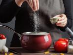 Jangan Panik, Begini Cara Mudah Mengatasi Masakan yang Terlanjur Asin
