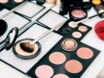 Yuk Kenali Ciri-ciri Makeup Sudah Kedaluwarsa