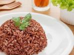 Mengonsumsi Nasi Merah Secara Rutin Saat Buka Puasa dan Dapatkan 5 Manfaat Ini