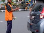 Baru Belajar Setir Mobil? Ikuti 5 Cara Ini agar Cepat Mahir dalam Skill Atret dan Parkir Mobil