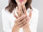 Tangan atau Kaki Sering Kesemutan? Kenali Gejala dan Penyebab Adanya Penyakit Serius yang Mengintai Anda