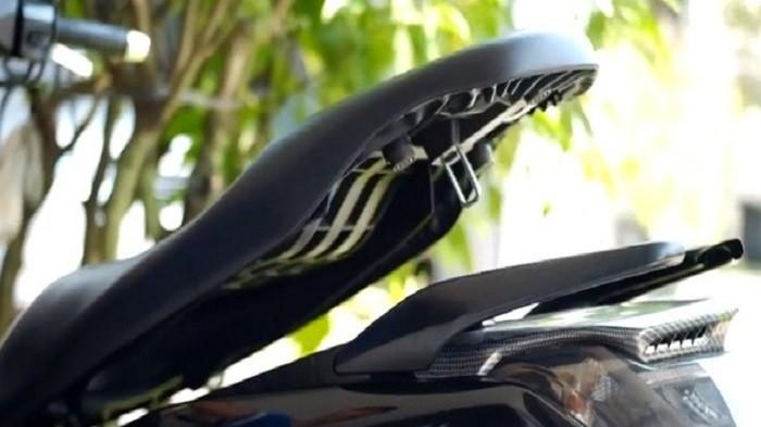 Tips Mudah Mengatasi Tombol Bukaan Jok Motor Honda yang Macet