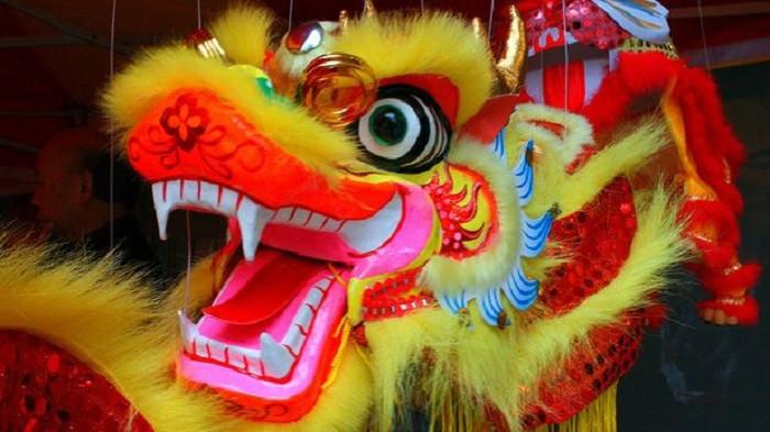 Jelang Tahun Baru Imlek, Pesanan Kerajinan Barongsai Naik Hingga 60 Persen