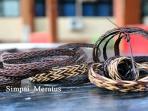 Uniknya Kerajinan Gelang Simpai Khas Suku Dayak Meratus