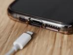 Baterai HP Lama Terisi saat Dicas? Ini 6 Penyebab Daya Tak Kunjung Penuh