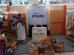 Intip Stand Pameran Produk Kerajinan Nasabah PT. PNM Solo di The Park Mall Solo Baru