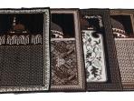 Sajadah Batik Bermotif Unik Jadi Peralatan Shalat Favorit di Bulan Ramadhan