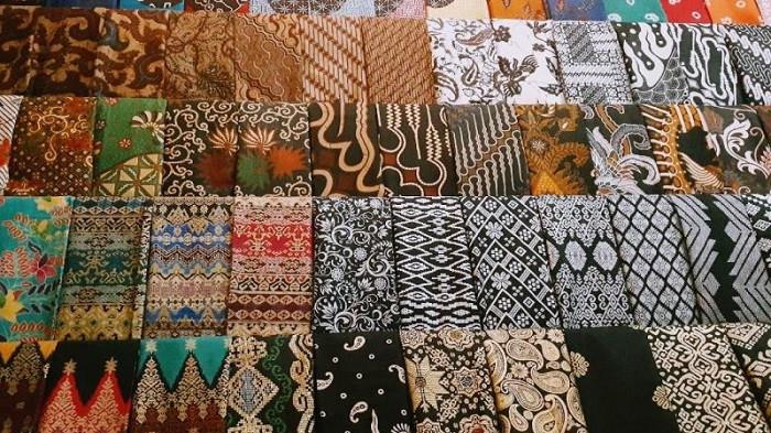 Belanja Batik, Kerajinan Tangan dan Aksesoris? Semua Tersedia di Teras Malioboro