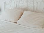 Haruskah Mengganti Bantal Baru? Ini 6 Tanda-Tandanya