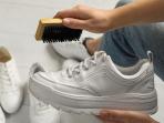 Ketahui, Begini Cara Mengeringkan Sepatu Tanpa Merusaknya