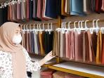 5 Cara Merawat Koleksi Jilbab Polycotton agar Tak Mudah Kusut dan Tinggal Pakai Saja