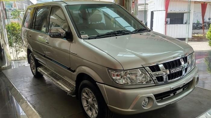 Semakin Murah, Cek Harga Mobil Bekas Isuzu New Panther Tahun 2000 per Oktober 2023 