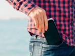 Wajib Tahu, Jangan Lagi Simpan Handphone di 3 Tempat Ini