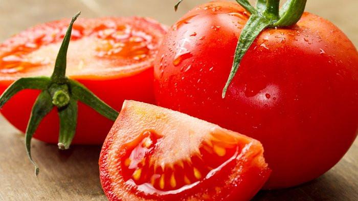 Bisa Jadi Masker atau Jus, Begini Cara Memutihkan Wajah dengan Tomat 