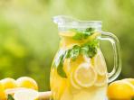 Punya Rasa Asam yang Menyegarkan, Ini 3 Manfaat Minum Air Lemon di Pagi Hari