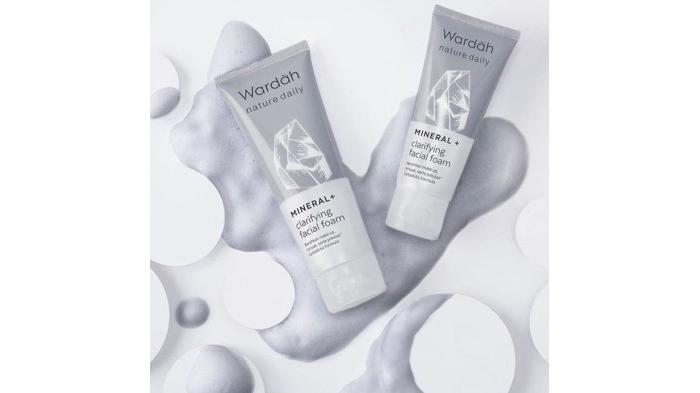 matahari.com | Wardah Mineral+ Clarifying Facial Foam