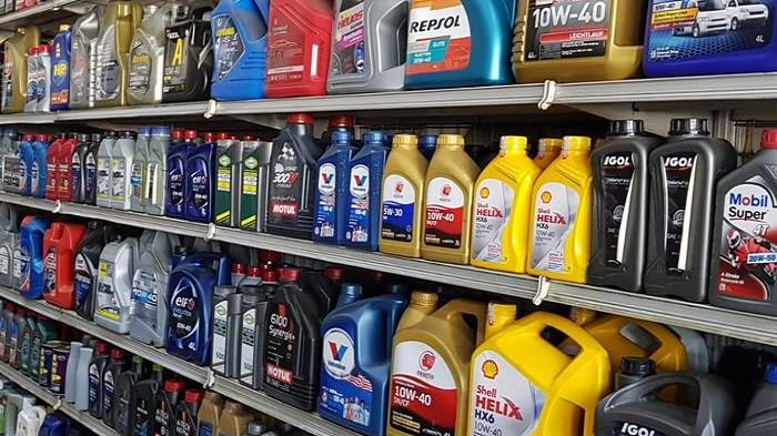 Simak Harga Terbaru Oli Mesin Mobil Semua Merek per Februari 2023