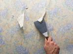 3 Cara Mengelupas Wallpaper Dinding dengan Cepat, Bersih, dan Mudah