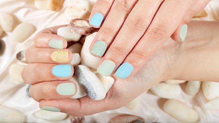 5 Warna Kuteks yang Cocok untuk Pemilik Kuku Pendek Agar Membuat Terlihat Lebih Panjang