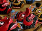 Bisa Jadi Hobi atau Ide Bisnis, Kenali Yuk Kerajinan Topeng dan Proses Pembuatannya