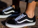 Buat Tampilan Makin Kece, Inilah 20 Rekomendasi Sepatu Sneakers Vans di Bawah Rp 1,5 Juta per Mei 2023