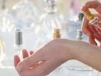 Tips Agar Aroma Parfum Tak Cepat Hilang, Jangan Digosok Setelah Semprot