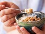 4 Makanan Ini Bisa Bikin Awet Muda Jika Dikonsumsi Rutin saat Sarapan 