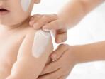5 Cara Mudah Pastikan Skincare Aman untuk si Kecil yang Sensitif, Jangan Asal Pilih!