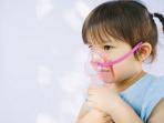 Bahaya Terlalu Sering Pakai Alat Nebulizer saat Anak Batuk Pilek