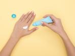 Berbahaya bagi Kesehatan Kulit, Simak Cara Mengenali Sunscreen yang Kedaluwarsa