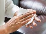 Telapak Tangan Berkeringan Tanda Penyakit Apa? Ketahui Cara Mengatasinya