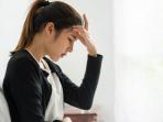 Jangan Abaikan, Begini Tips Mengatasi Sakit Kepala yang Menyerang Saat Sedang Bekerja