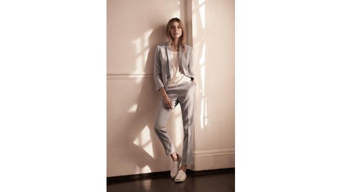 | Street Style Review