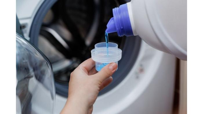 Ilustrasi Detergen/ Menggunakan Detergen Khusus untuk Mencuci Celana Jeans. (Shutterstock)