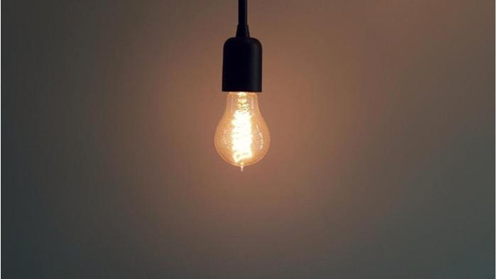 Ilustrasi Lampu Ruangan/ Salah Satu Alat Elektronik yang Bisa Bikin Boros Listrik dan Tagihan Membengkak. (pexels)