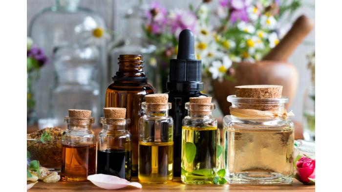 Ilustrasi Minyak Aroma Terapi untuk Menghilangkan Bau Asap Rokok. (Kompas)