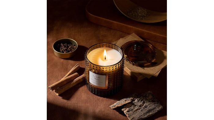 Ilustrasi lilin yang bisa dipakai untuk mengurangi rasa pedih dari bawang | Amazon.com.au