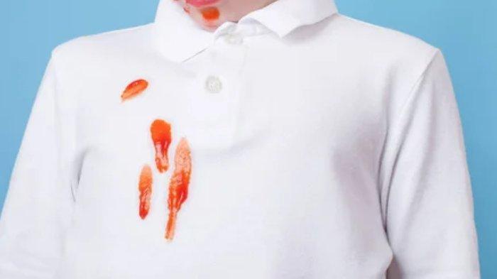 Jangan Panik, Begini Cara Hilangkan Noda Saus yang Menempel di Baju 