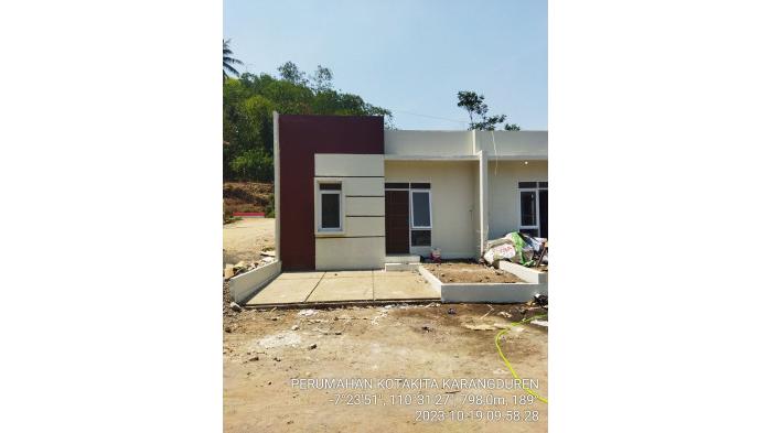 Rumah tampak depan di Kotakita Tengaran | SiKumbang