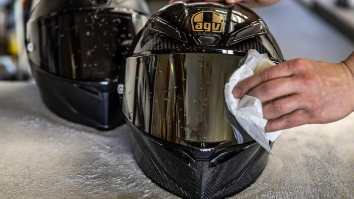 6 Tips Mencuci Helm Motor: Langkah Mudah agar Helm Tetap Higienis