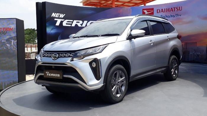 14 Pilihan Mobil Baru Daihatsu Terios dan Toyota Rush, Cek Harganya per November 2024