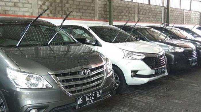 Sebelum Beli Mobil Bekas Rental, Simak Tips dan Fakta Penting Ini!