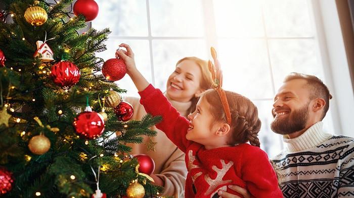 7 Langkah Dekorasi Pohon Natal yang Cantik Anti Ribet